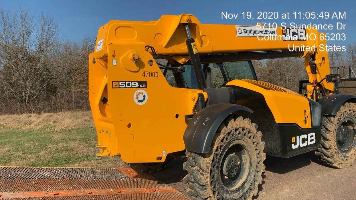 2019 JCB 509-42 Cab/Heat/Air, 74 HP, Solid Tires, STD Worklight, Beacon, Aux Hydraulics, Lifting Eye, Back up Alarm w/66" Carriage/60" Forks