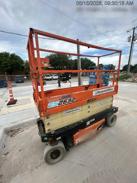 2021 JLG ES2632