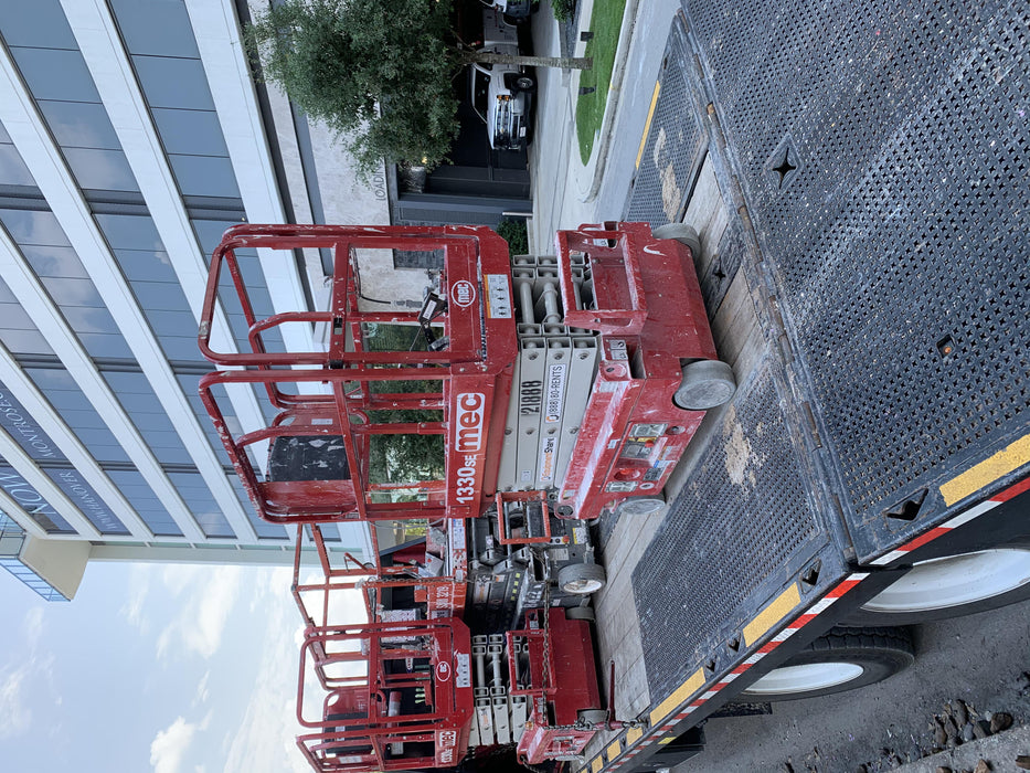 2019 MEC 1330SE MEC 1330SE w/ES Track Hardware, Full Extended 2 Year Warranty