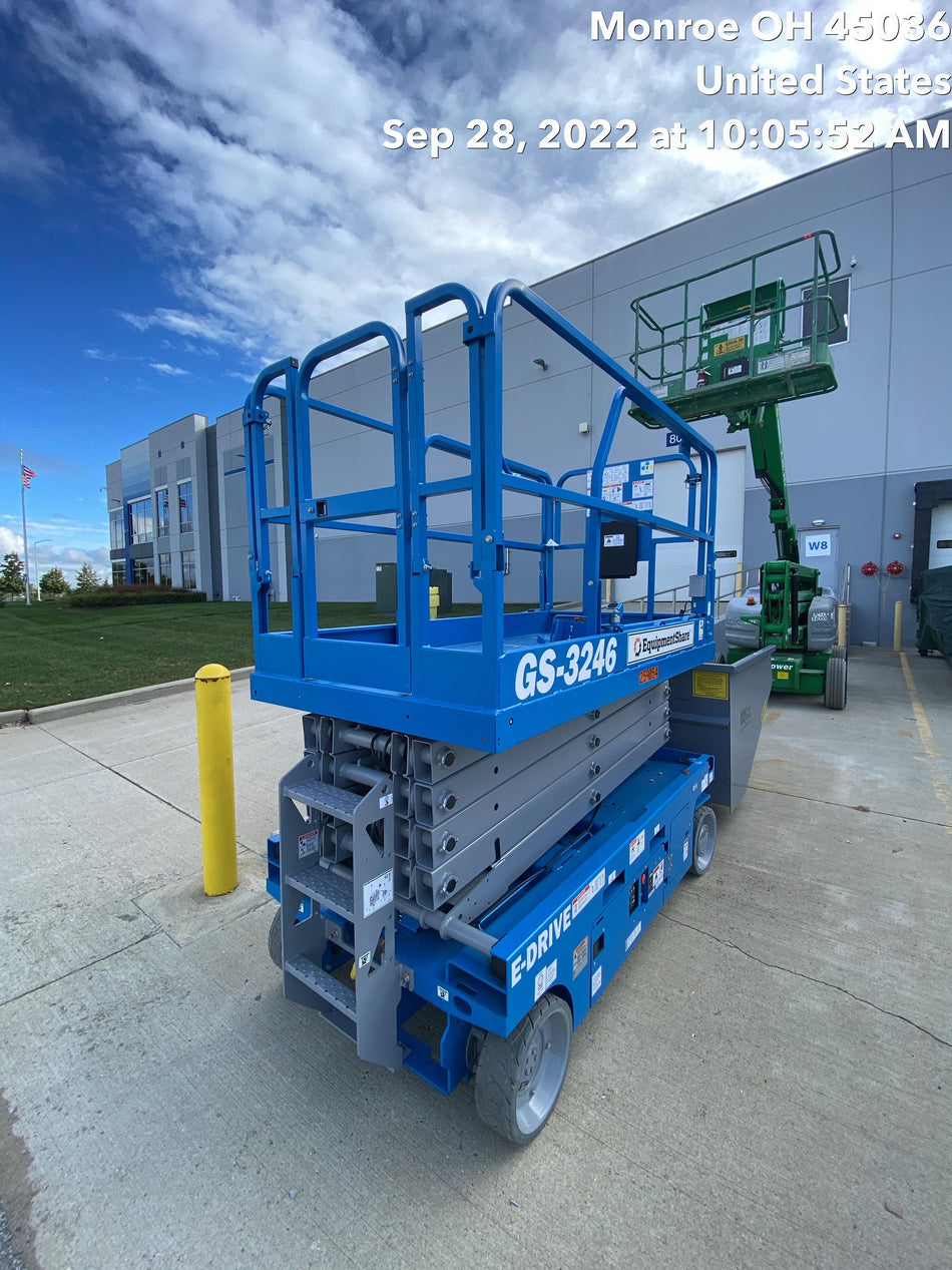 2022 GENIE GS-3246