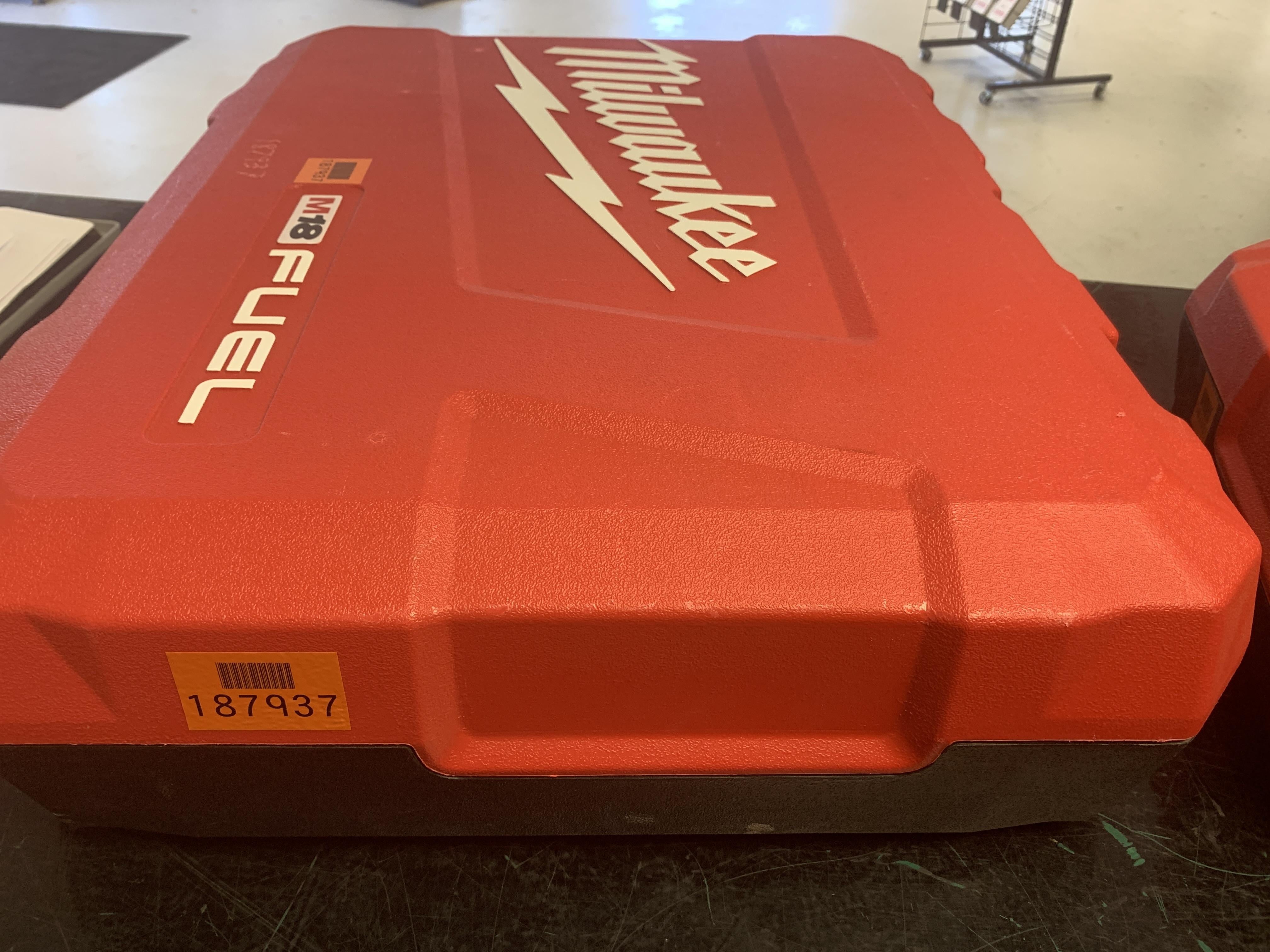 2021 MILWAUKEE 2718-22HD