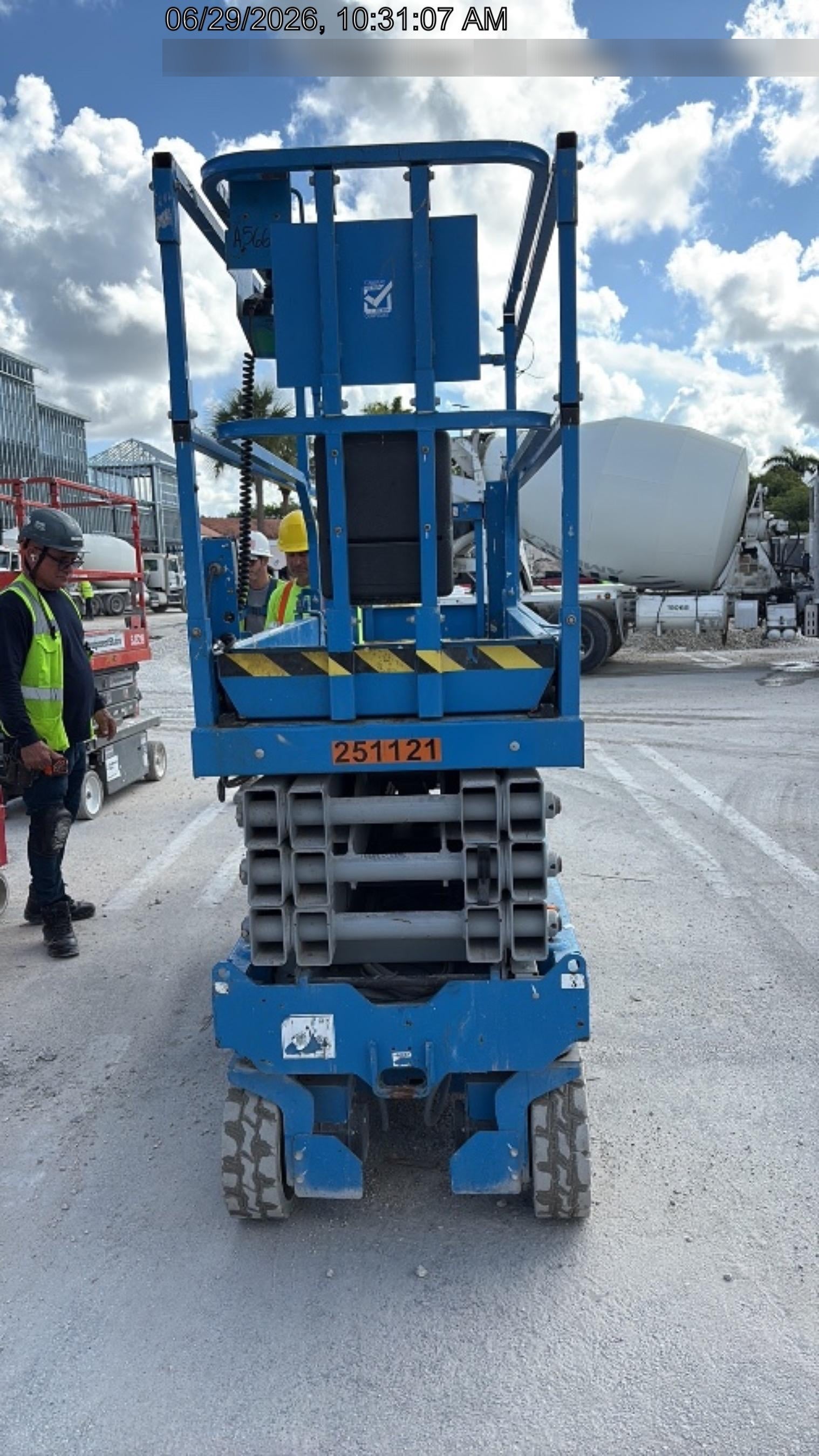 2022 GENIE GS-2632