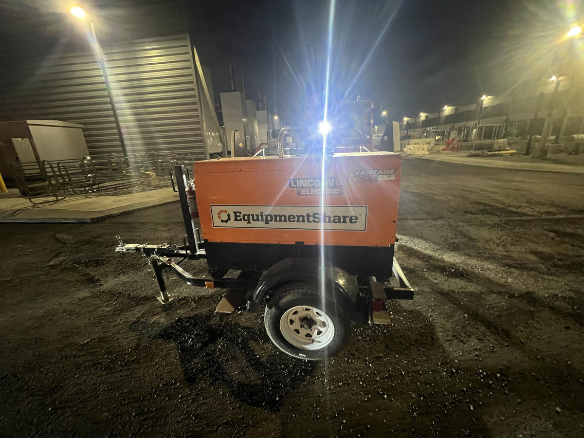 2021 Lincoln Electric Vantage 322 Vantage 322 Ready Pak 3 w/ Decals, ORANGE (includes trailer, cable rack, fender light kit) NO Telematics