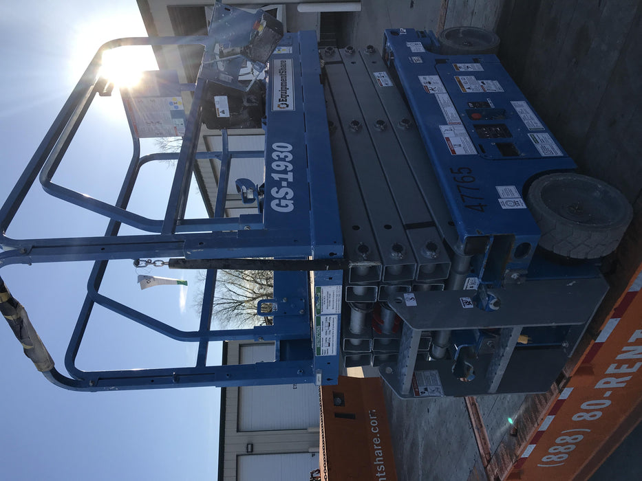 2019 Genie GS-1930 Fixed Rails with Chain Entry