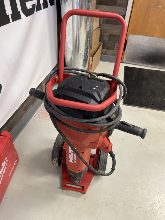 2022 HILTI TE 3000-AVR