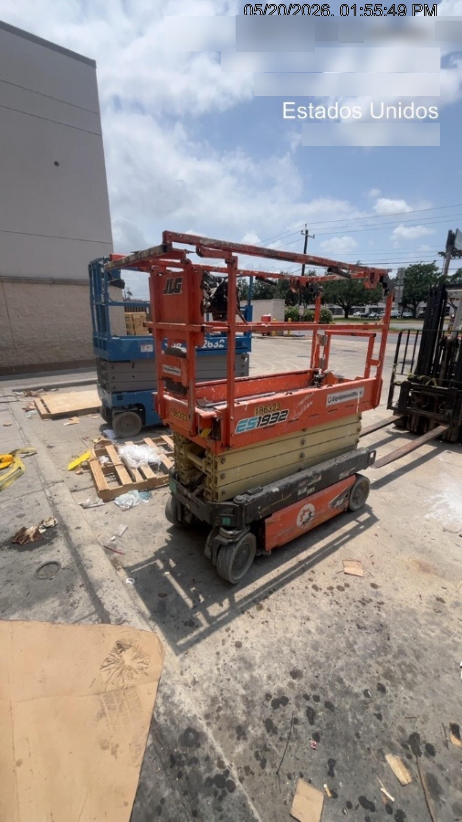 2021 JLG ES1932
