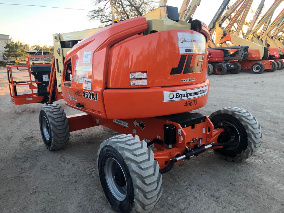 2019 JLG 450AJ