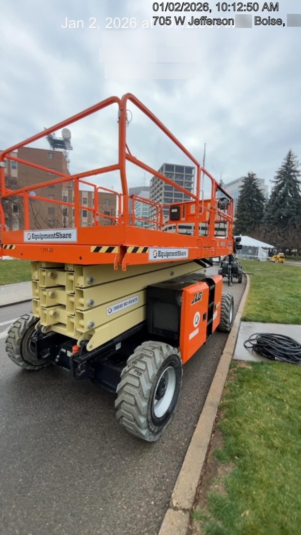 2021 JLG 430LRT