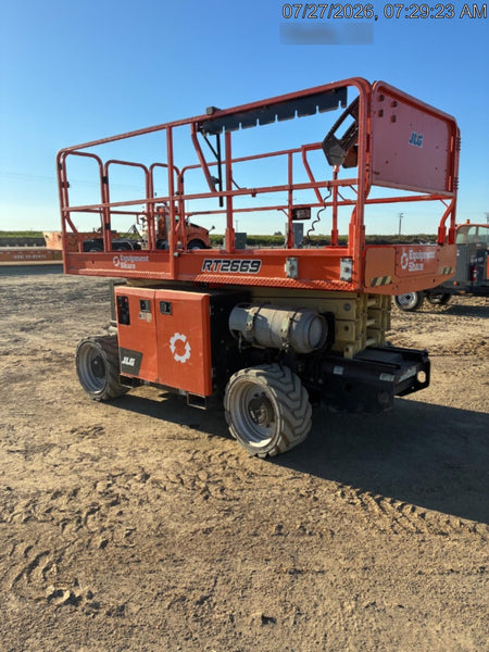 2022 JLG RT2669