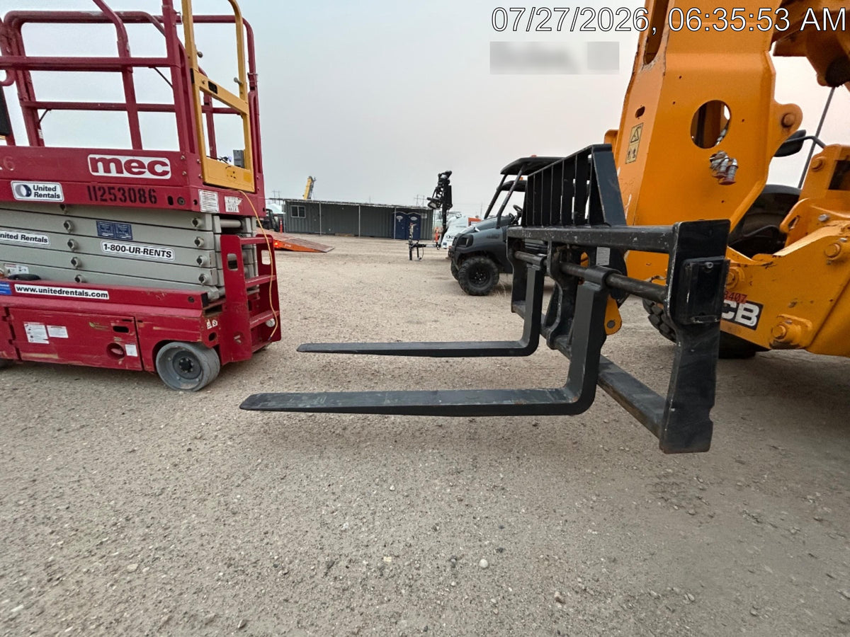 2022 JCB 510-56