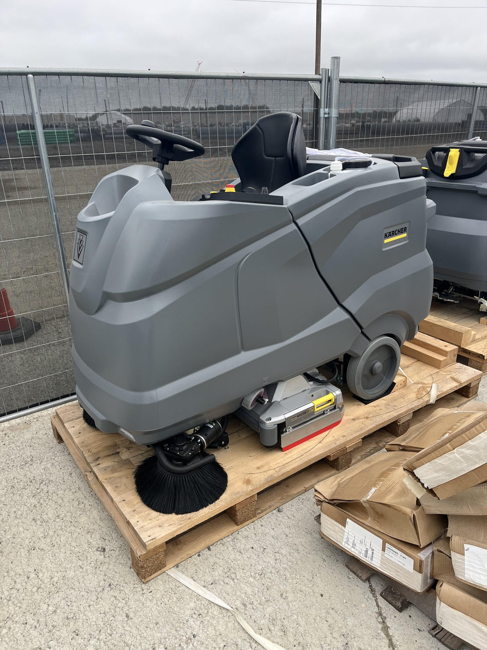 2026 KARCHER B 220 R Bp + R85 + Li-Ion + 2SB + Dose + LB