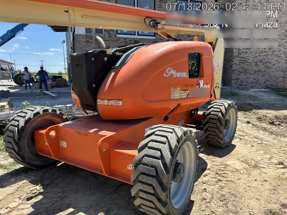 2021 JLG 600AJ