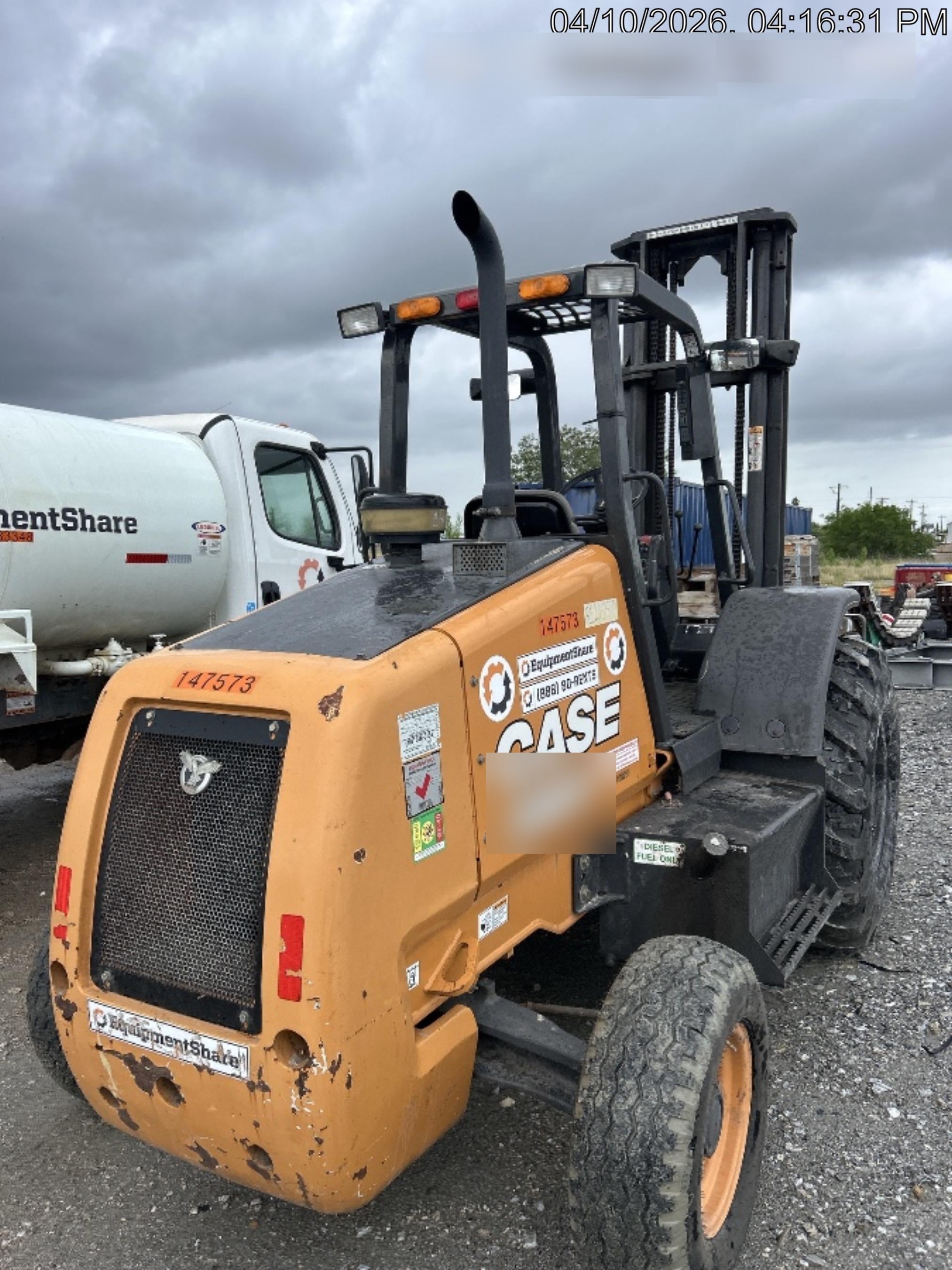 2021 CASE 586H