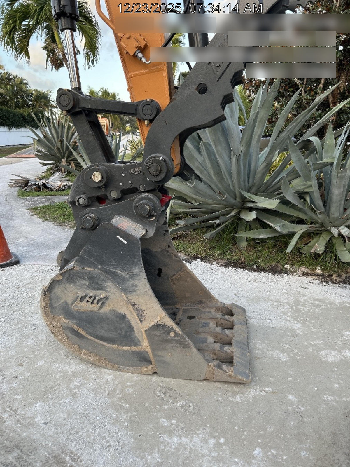 2025 TAG MANUFACTURING TAG 36" Tooth Bucket 65mm Pin