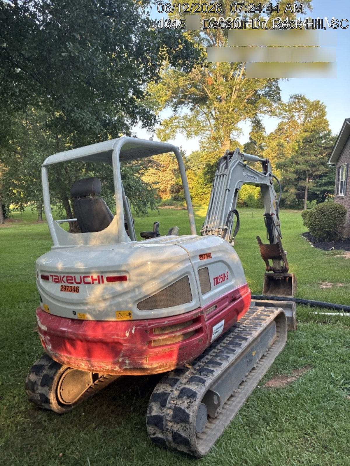 2023 TAKEUCHI TB250-2R