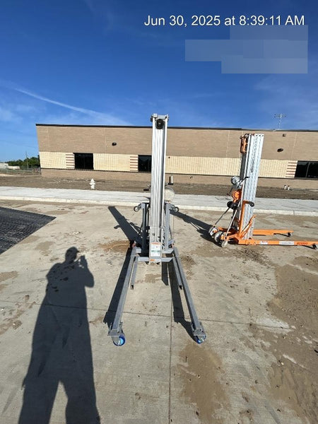 2023 GENIE SLC-24
