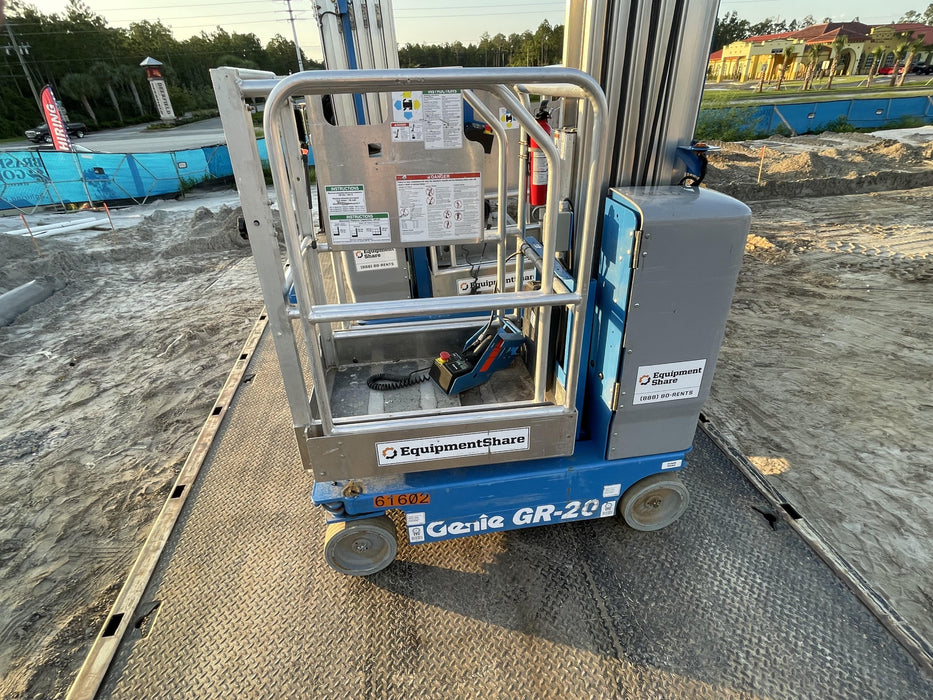 2019 GENIE GR-20