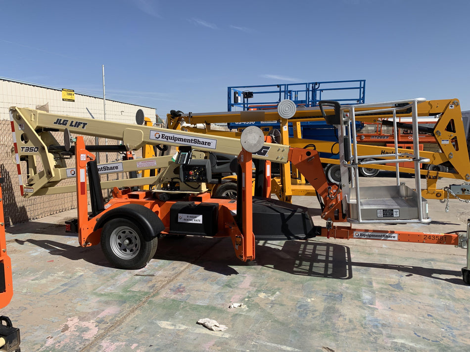 2022 JLG T350