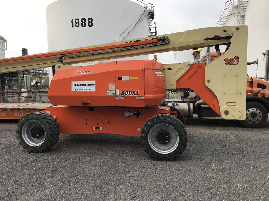 2019 JLG 800AJ