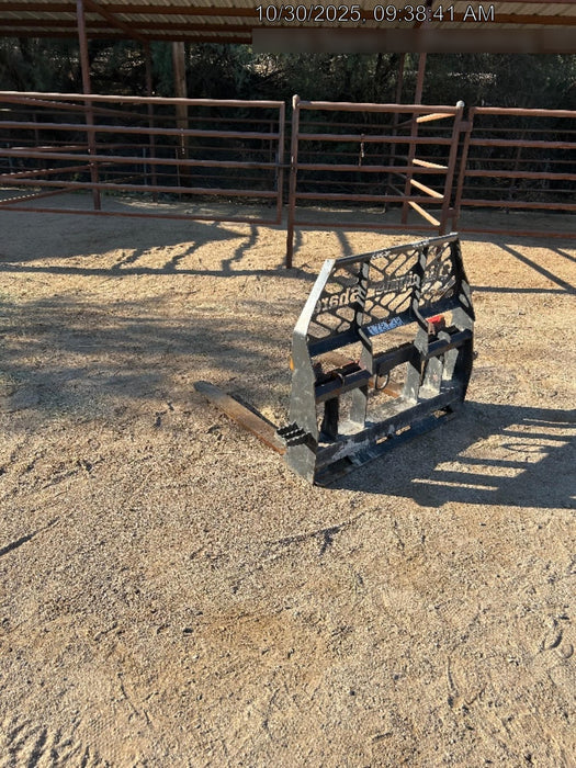 2021 PALADIN 48" Pallet Forks - Paladin