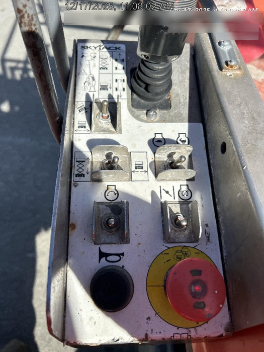 2018 SKYJACK SJ6826 RT