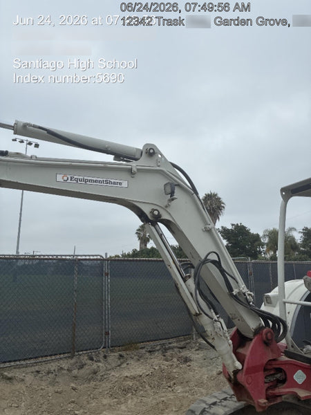 2021 TAKEUCHI TB250-2