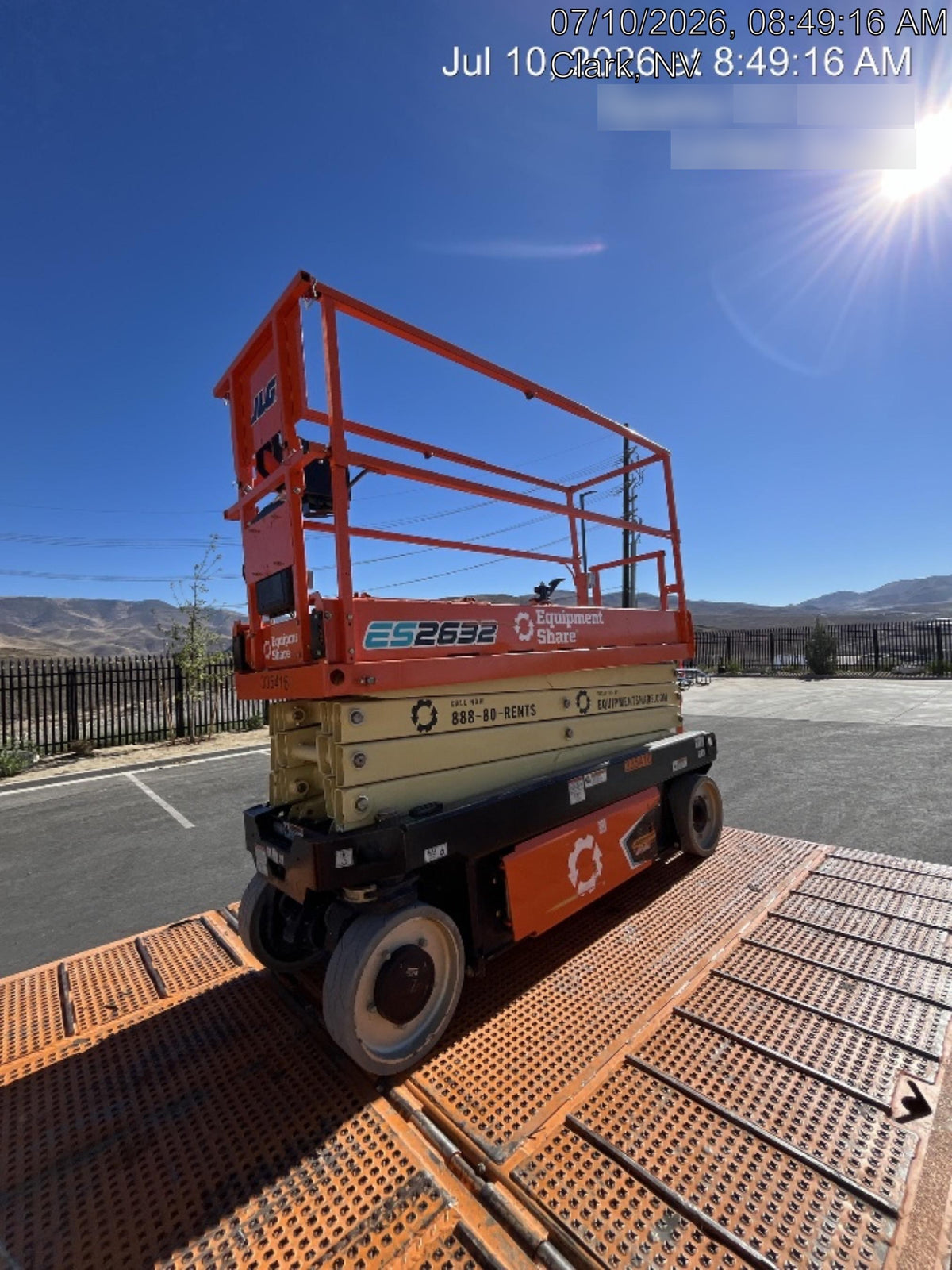2023 JLG ES2632