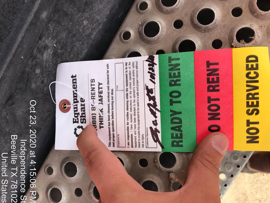 2020 Skytrak 8042 74 Hp, FF Tires, Work Lights, Beacon, Aux Hydraulics, Back up Alarm, Lifting Eye, ES Decals