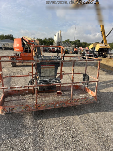 2022 JLG 660SJ