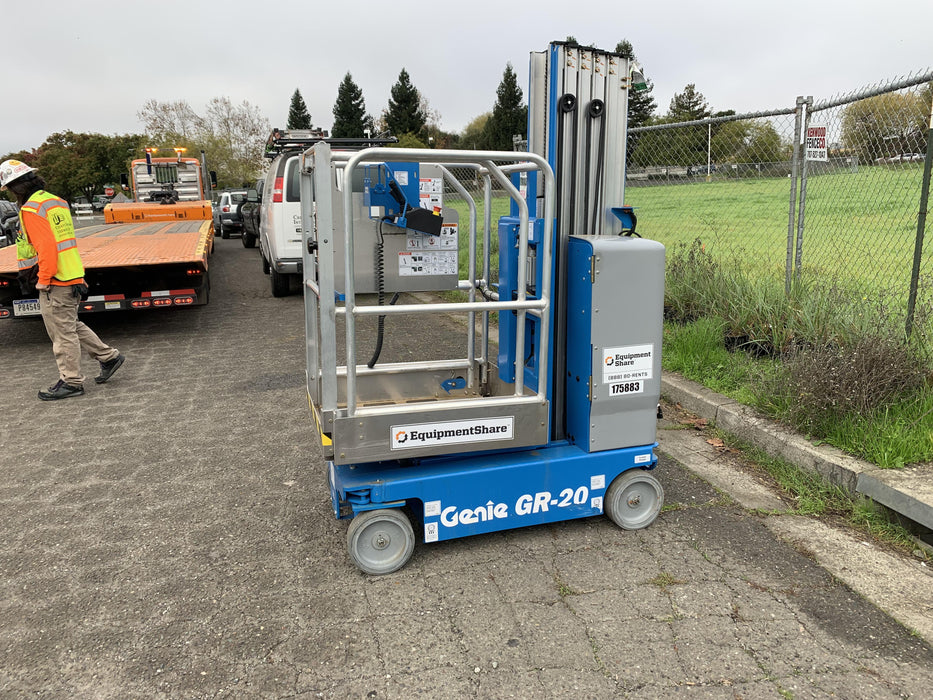2021 GENIE GR-20