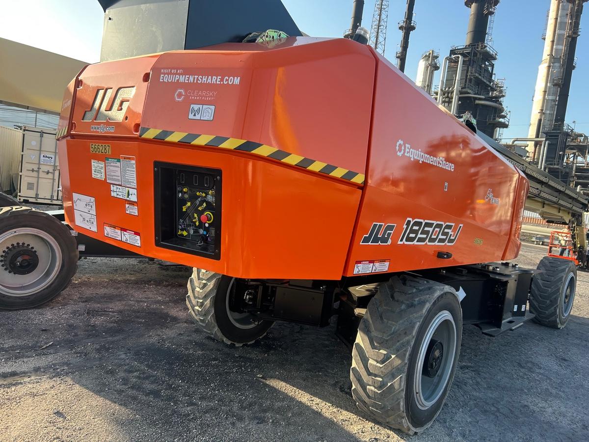 2025 JLG 1850SJ