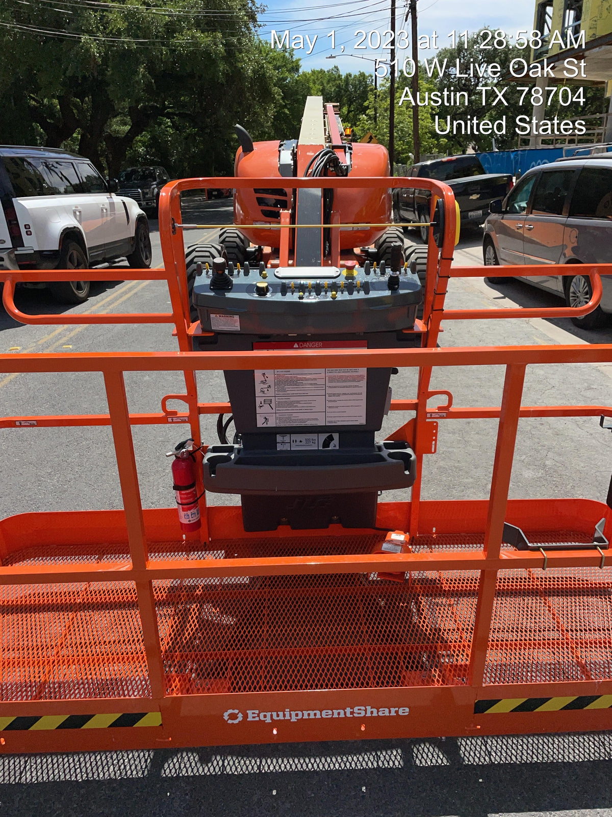 2023 JLG 600AJ