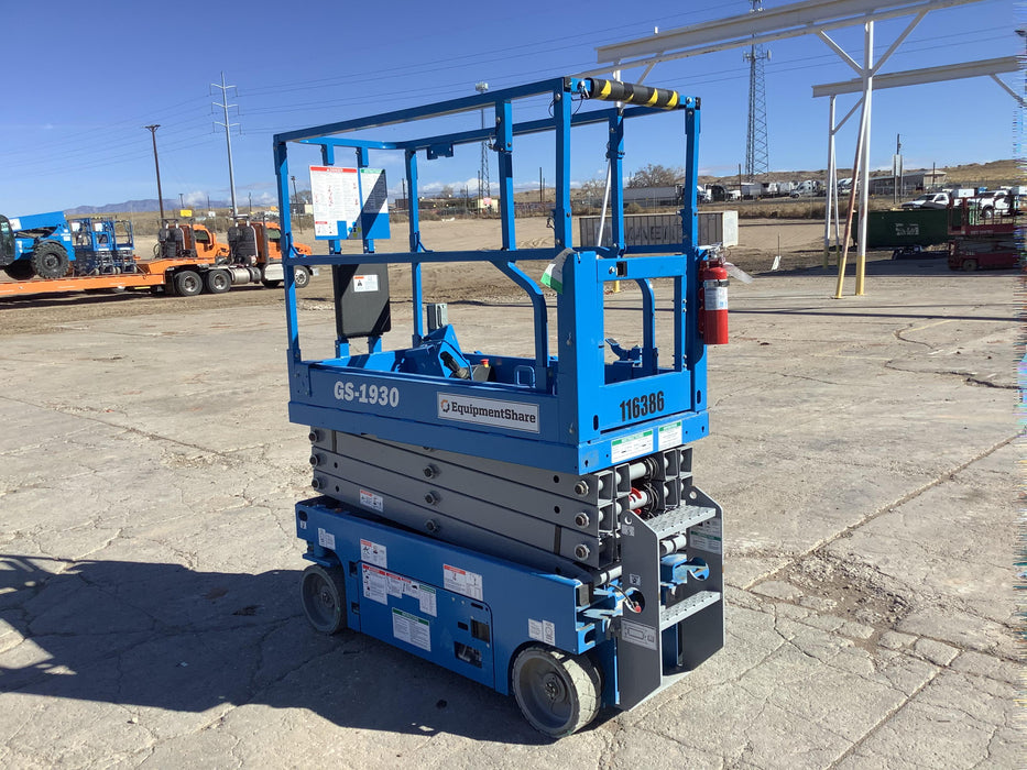 2020 Genie GS-1930 Solid Non Marking Tires, Beacon, Folding rails with half height swing gate