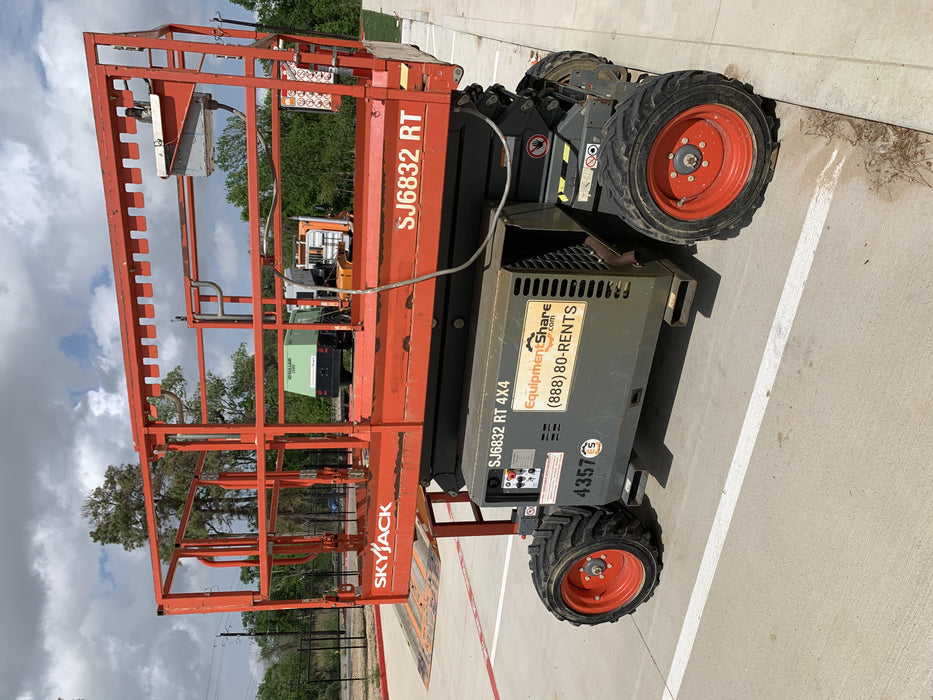 2017 SKYJACK SJ6832 RT