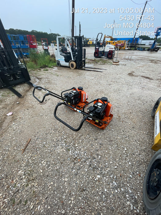 2022 Multiquip MVC88VTHW Plate Compactor, 20", w/Water Tank, Honda GX160