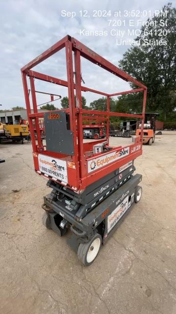 2018 Skyjack SJIII-3219 Skyjack SJIII3219 Scissor Lift w/Trojan Batteries