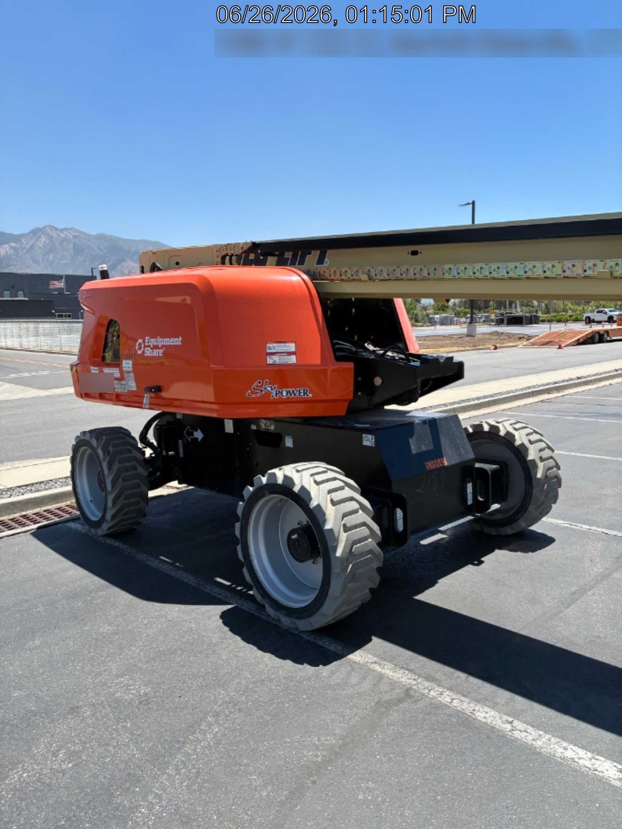 2025 JLG 660SJ