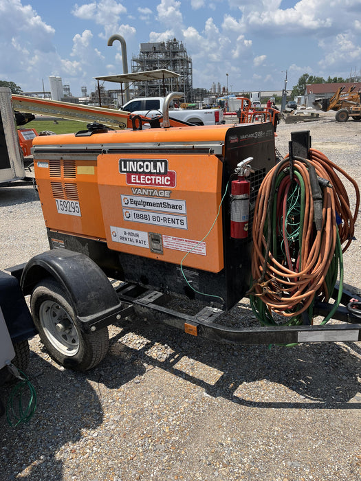 2021 Lincoln Electric Vantage 322 Vantage 322 Ready Pak 3 w/ Decals, ORANGE (includes trailer, cable rack, fender light kit) NO Telematics
