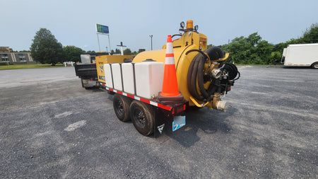 2023 Vac-Tron LP573XDT T4 Koehler Diesel Engine, 500 Gallon Debris Tank, x2 100 Gallon Water Tanks