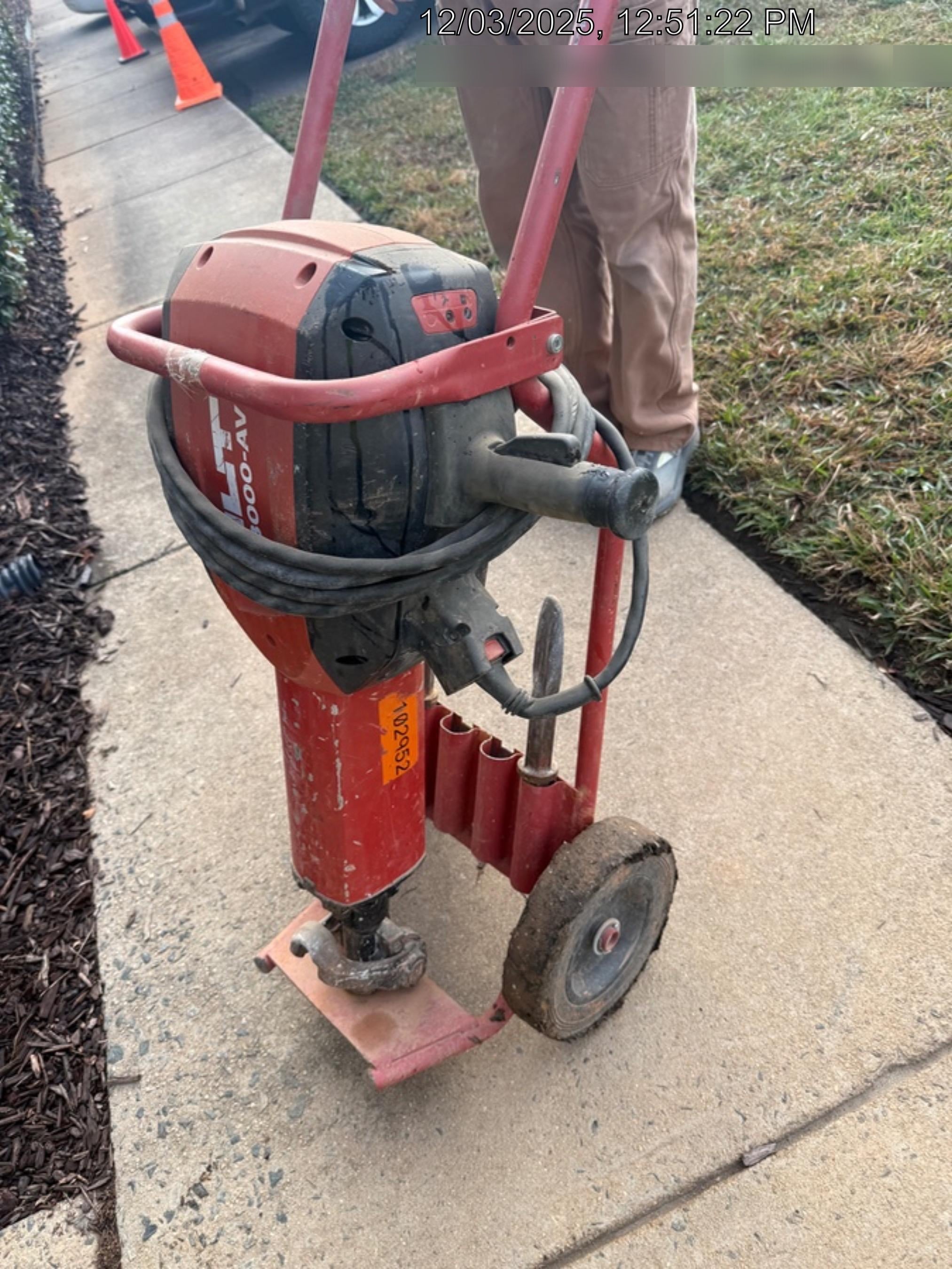 2020 HILTI TE 3000-AVR