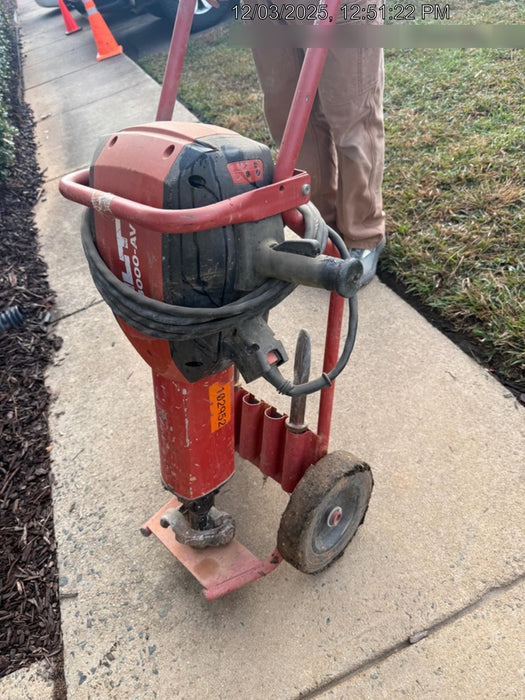 2020 HILTI TE 3000-AVR