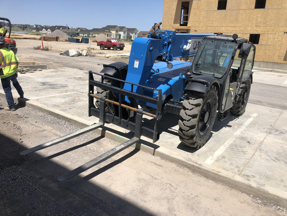 2020 Genie GTH-636 Cab/Heat/Air, Solid Tires, Work Lights, Beacon, Aux Hydraulics, Back up Alarm