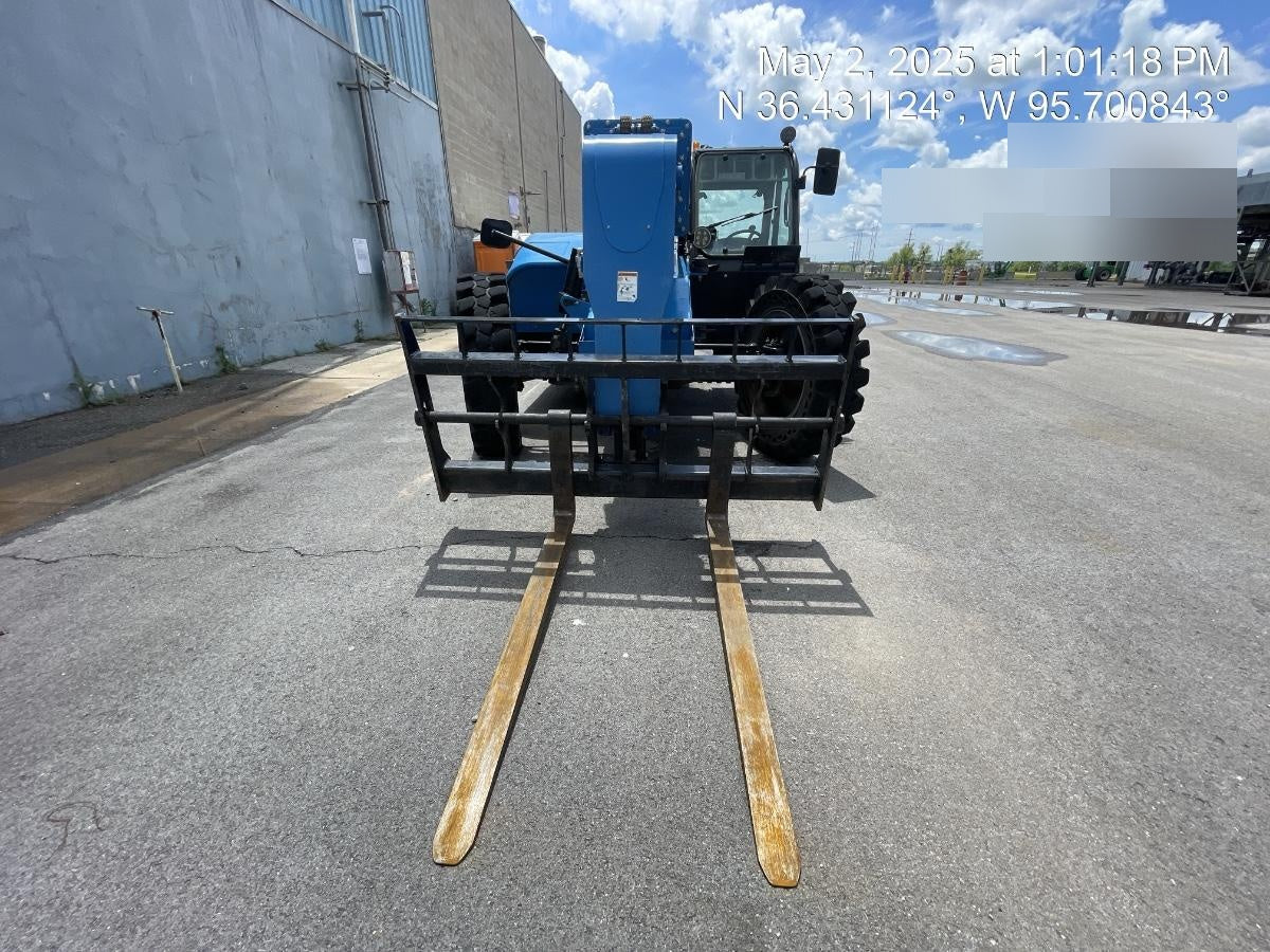 2022 GENIE GTH-844