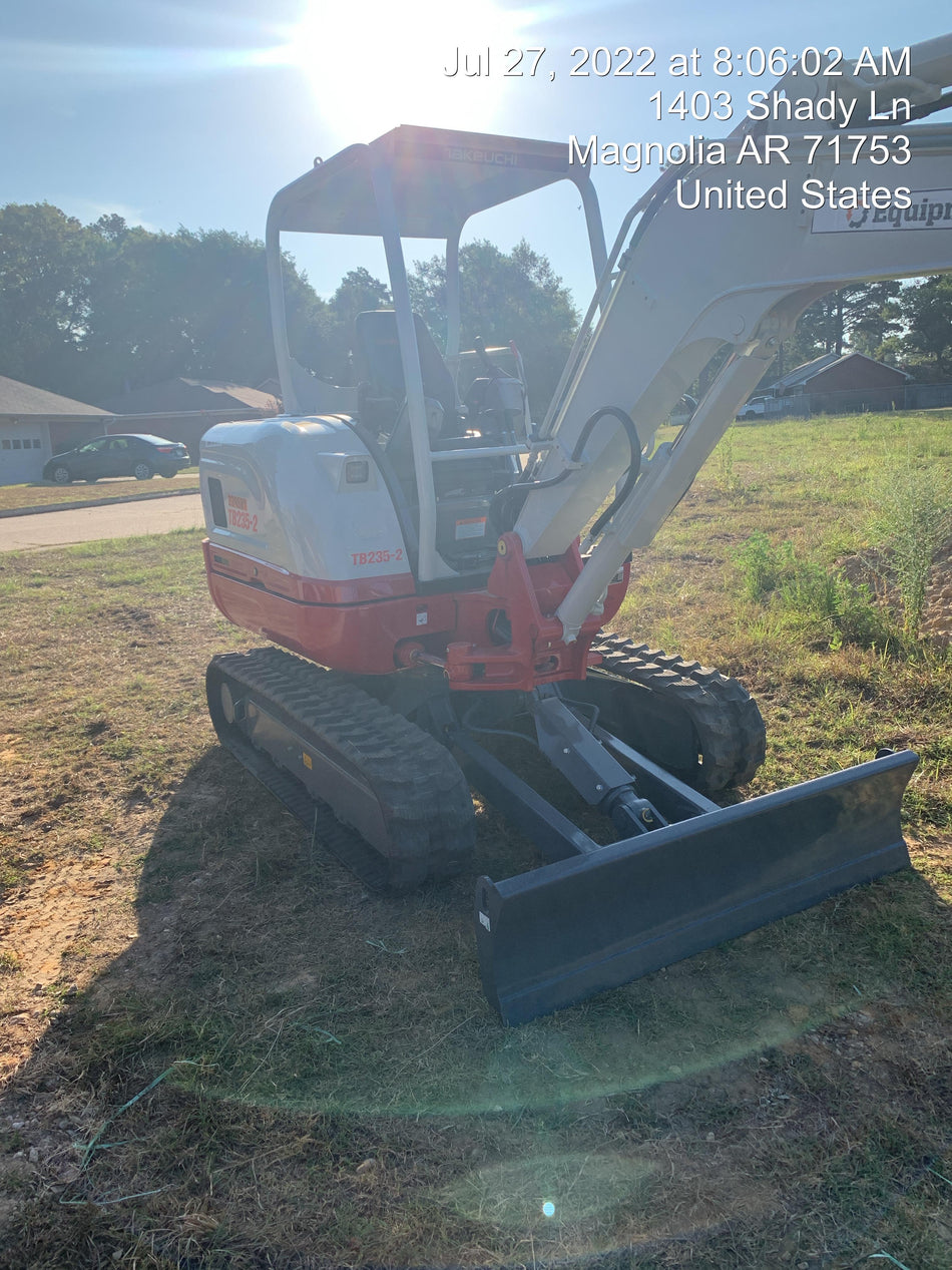 2022 TAKEUCHI TB235-2R