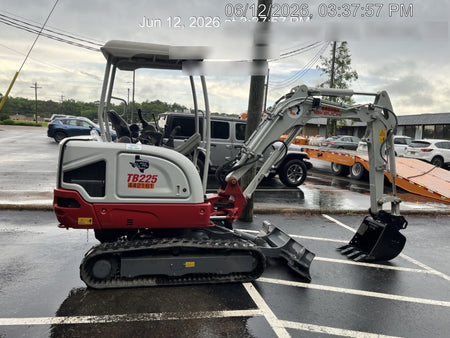 2022 TAKEUCHI TB225R