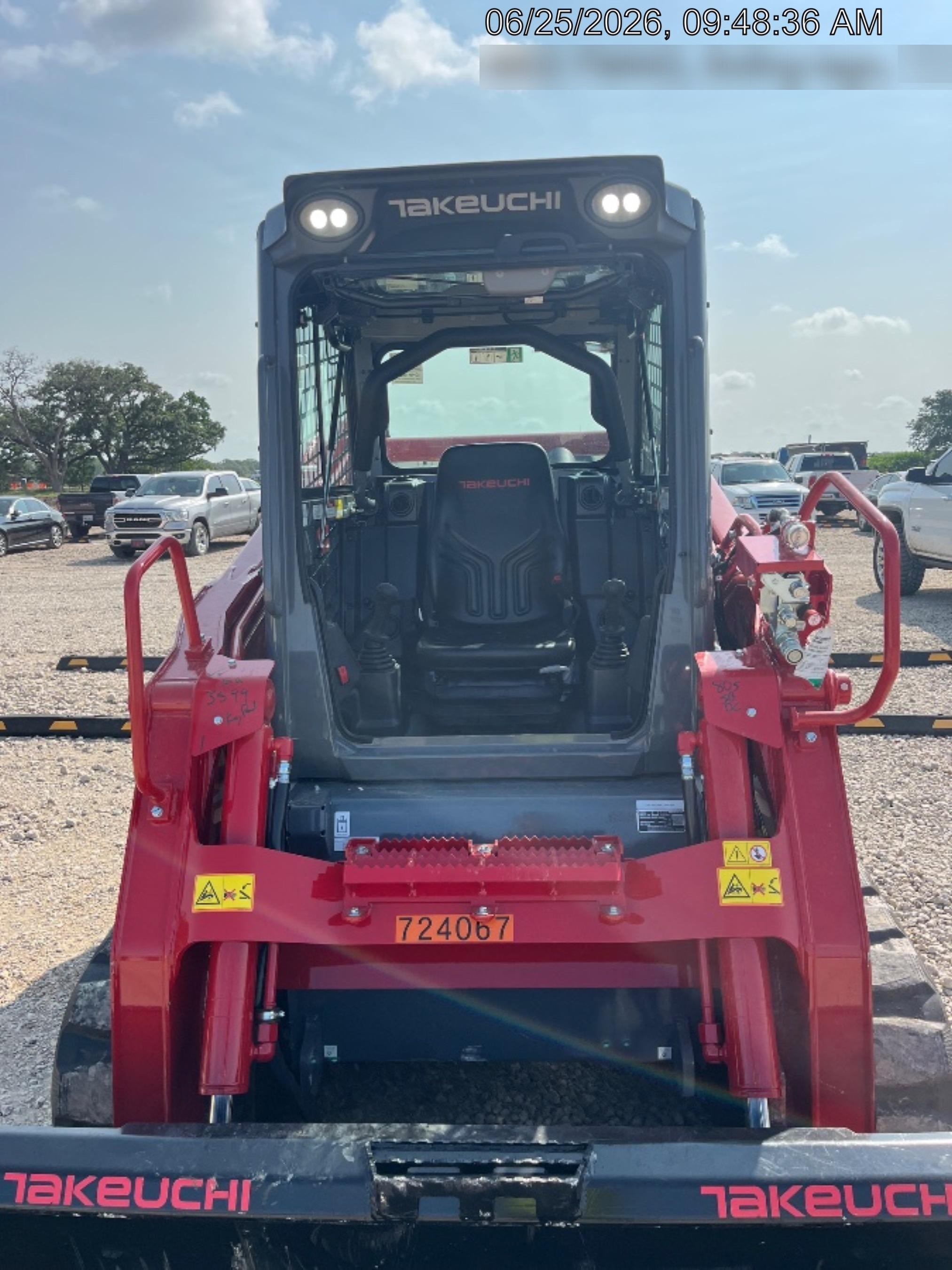 2026 TAKEUCHI TL12V2-CR