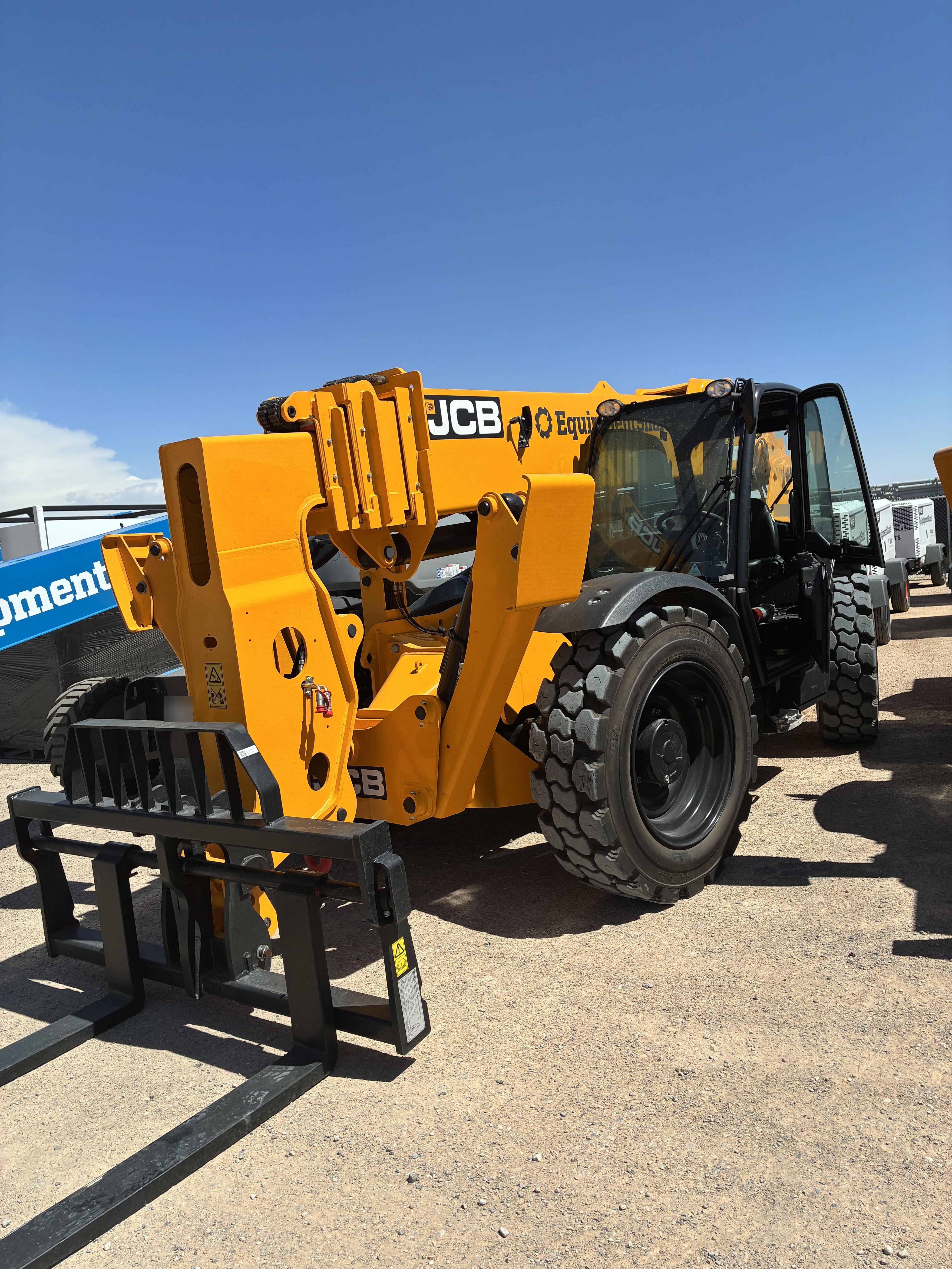 2026 JCB 510-56