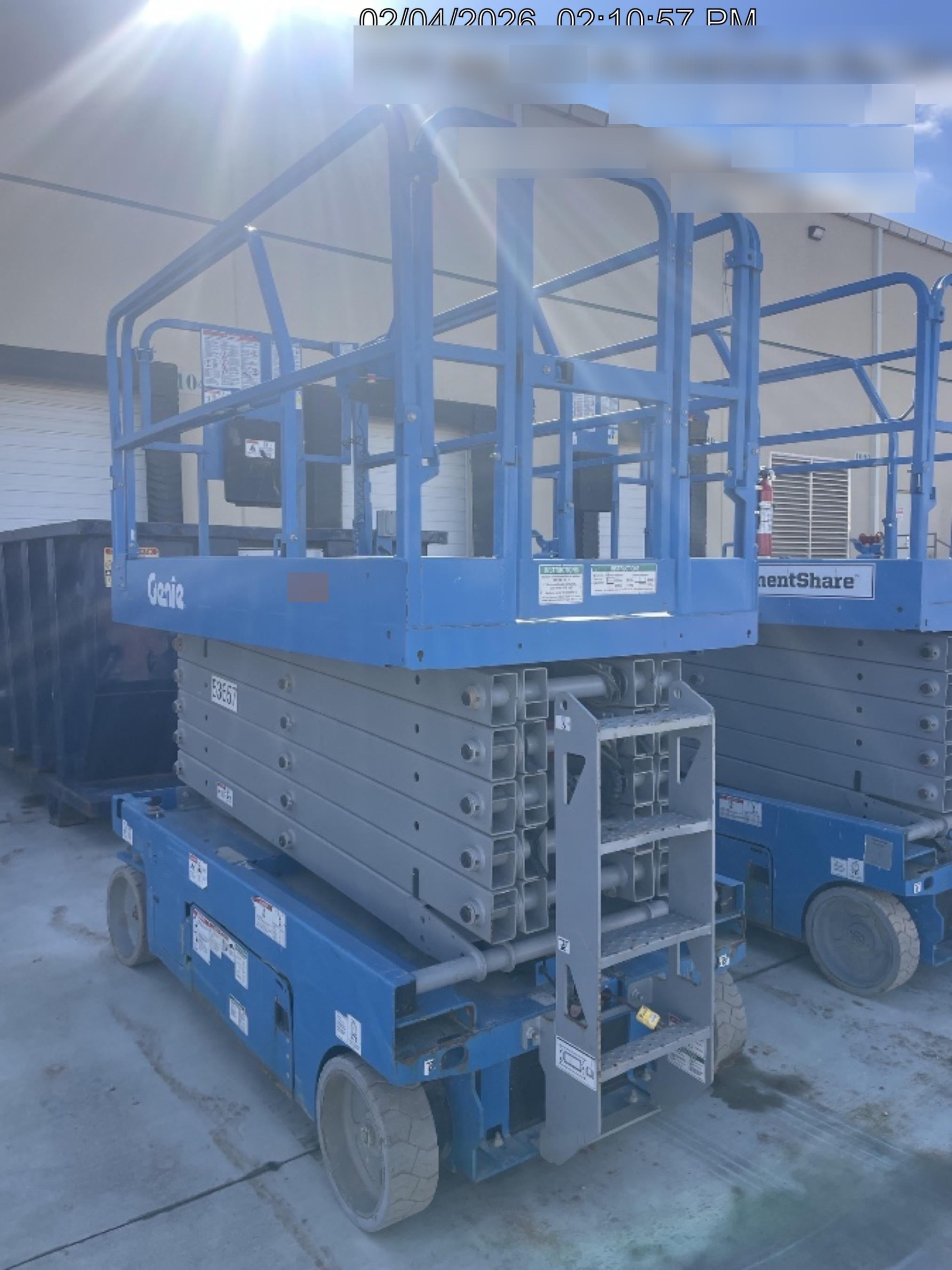 2019 Genie GS-4047 Folding rails with half height swing gate