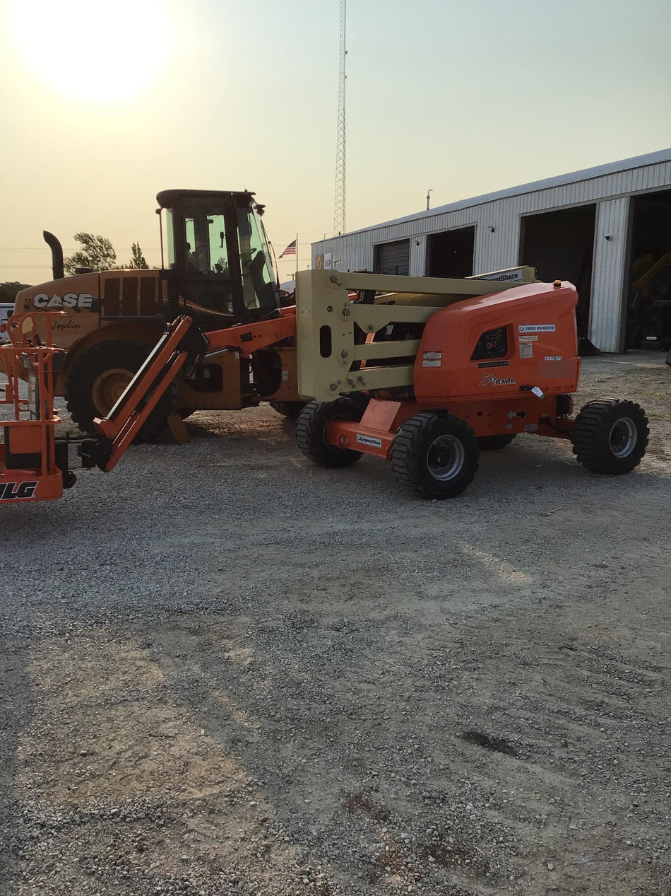 2021 JLG 450AJ