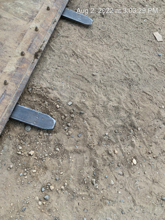 2021 TAKEUCHI 48" Pallet Forks - Takeuchi